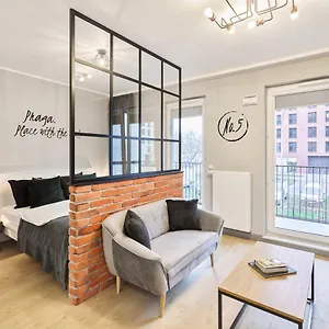 atelier-apartamenty-praga-no5.warsawhotelspoland.com/